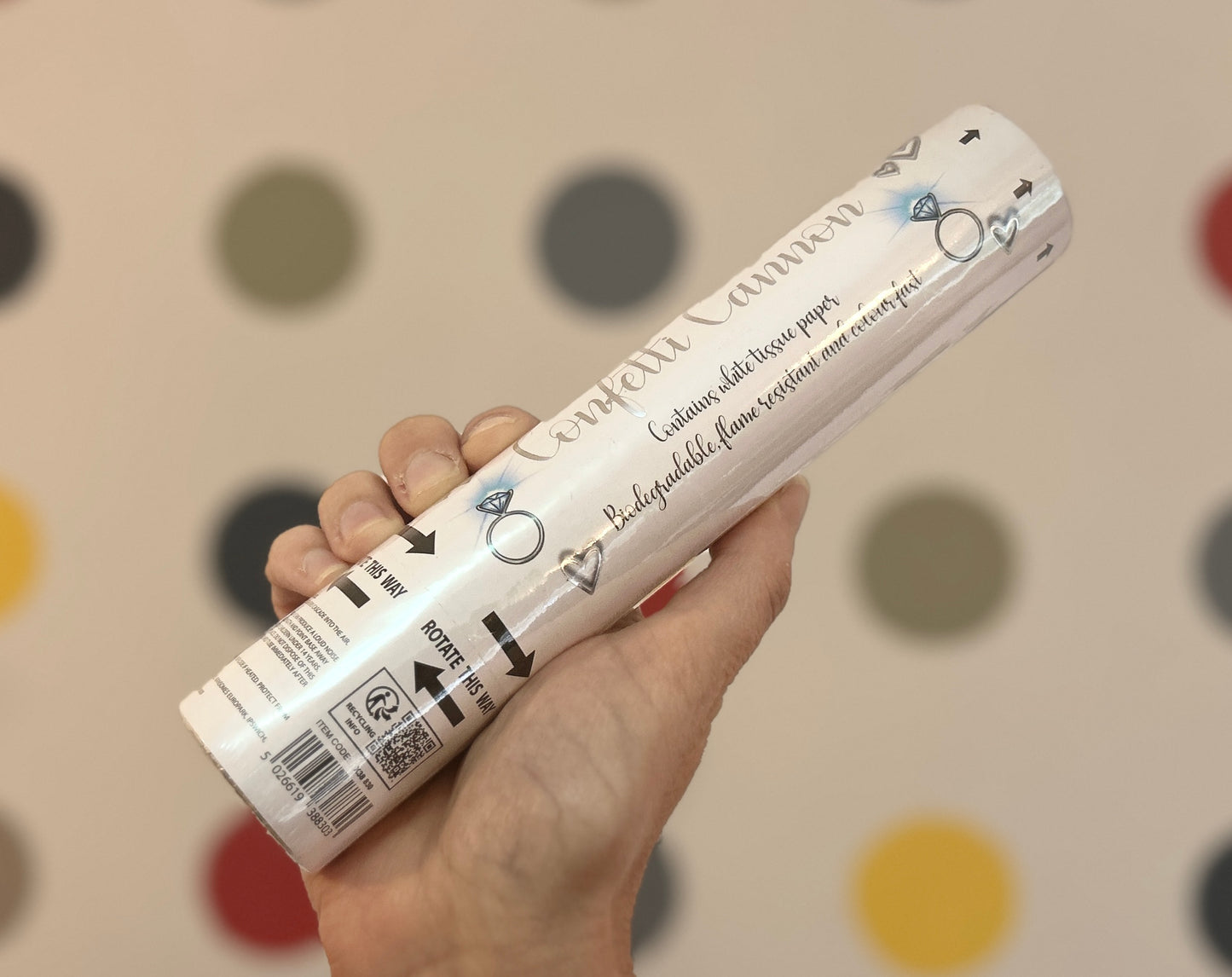 20cm White Confetti Cannon in hand