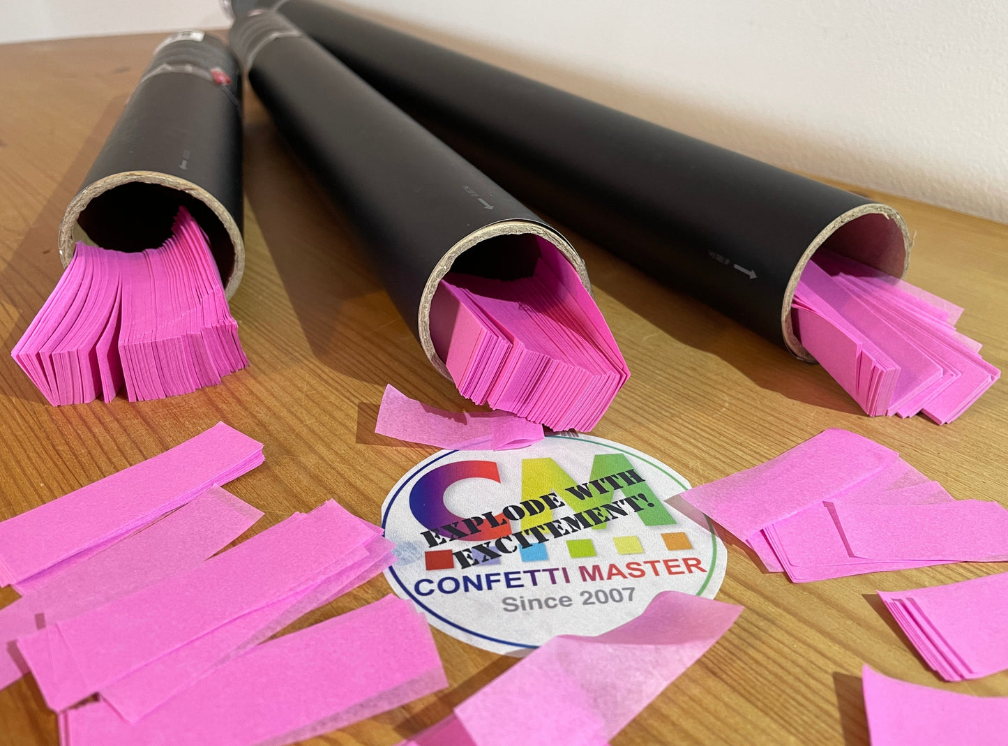 Pink Confetti cannon, cannon filled with pink confetti
